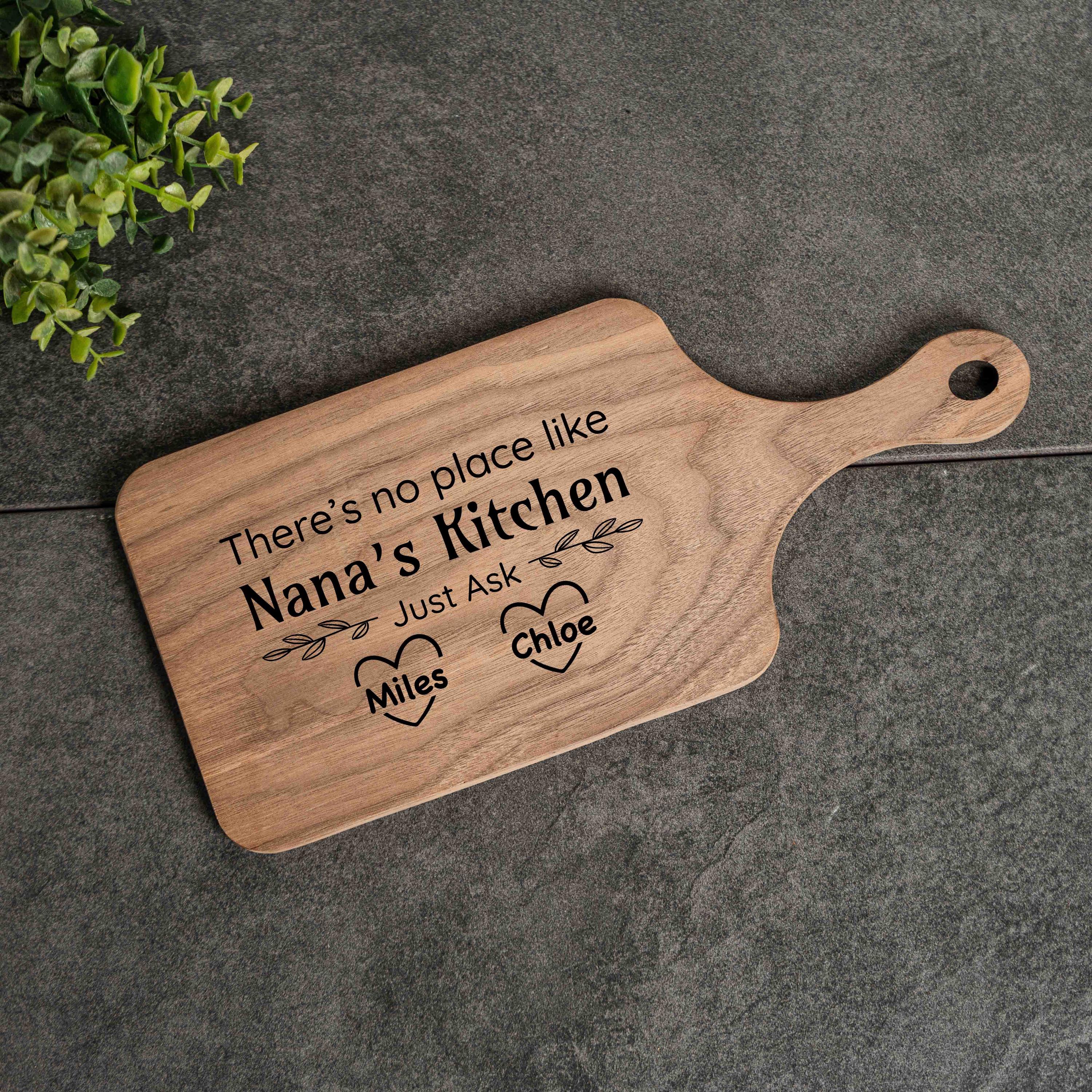 Personalized Cutting Board for Grandma with Grandkids' names, Custom Charcuterie Board, Kitchen Decor, Gift for Nana, Grammy, or any title